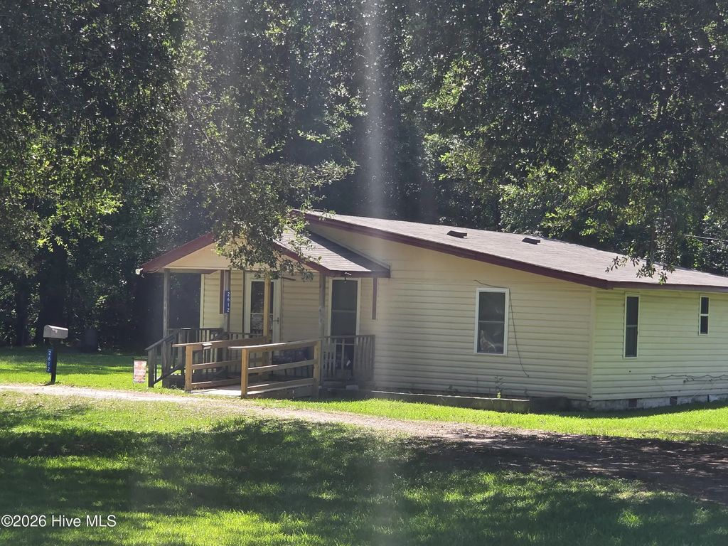 2612 Lowe Road, Lumberton