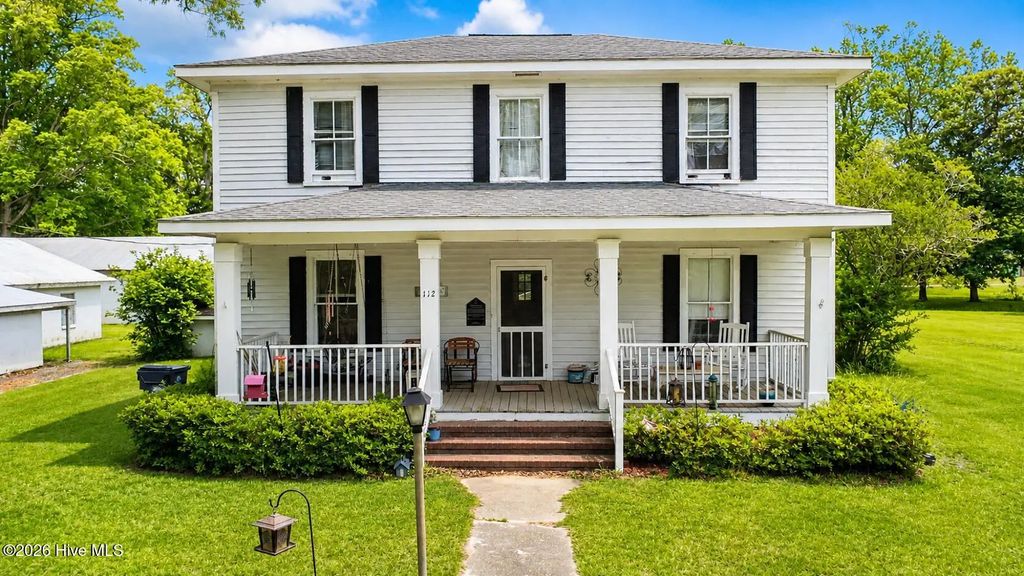112 N College Street, Atkinson