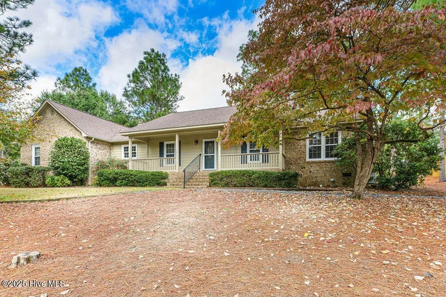 10 Surry Circle Drive N, Pinehurst