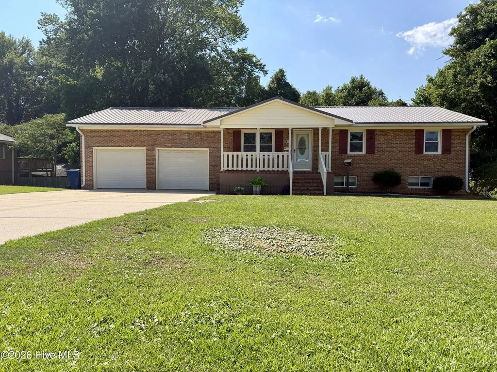 237 Hollywood Boulevard, Havelock