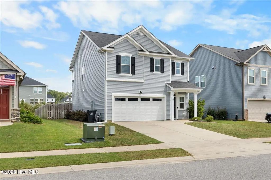 918 Newburn Drive, Edgefield