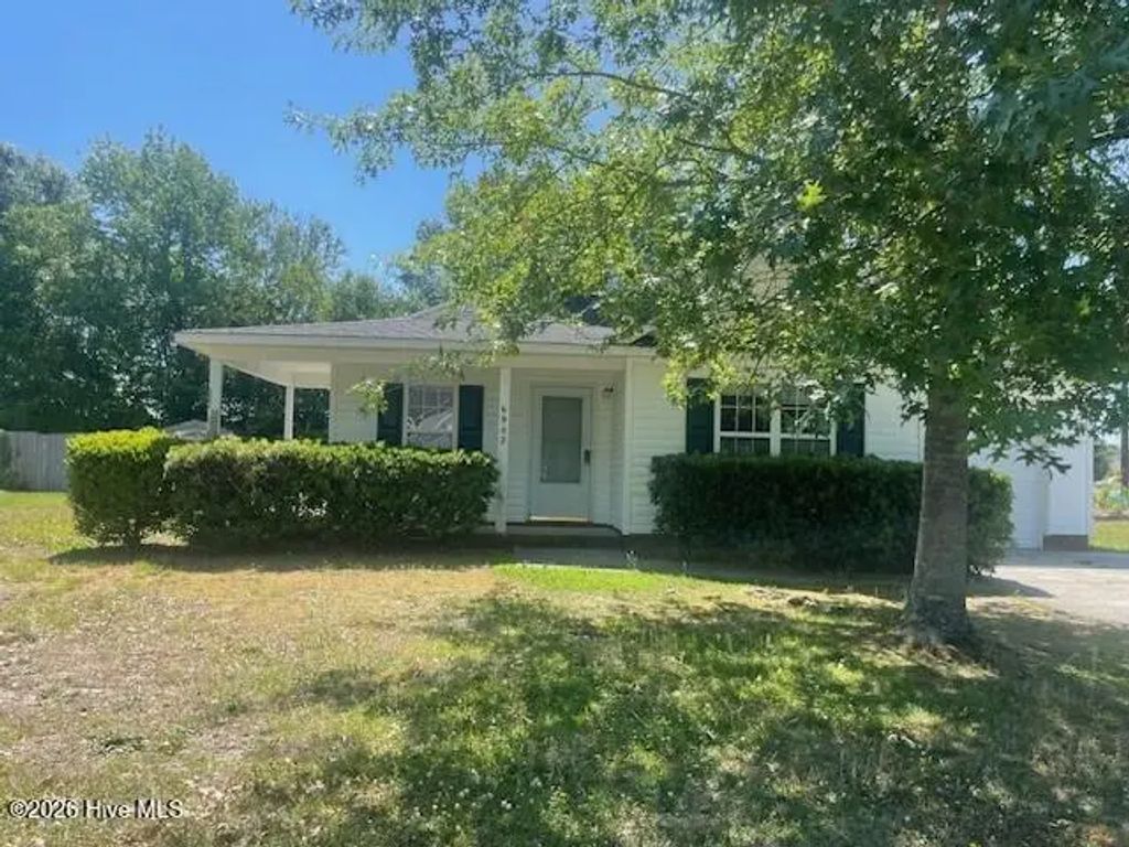 6902 Farrington Farms Drive, Wilmington