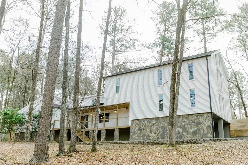 1 Woodbridge Way, Columbia