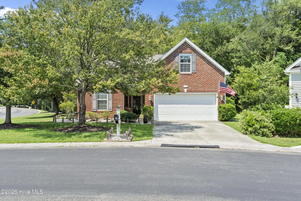 102 Farmers Rest Court, Carolina Shores