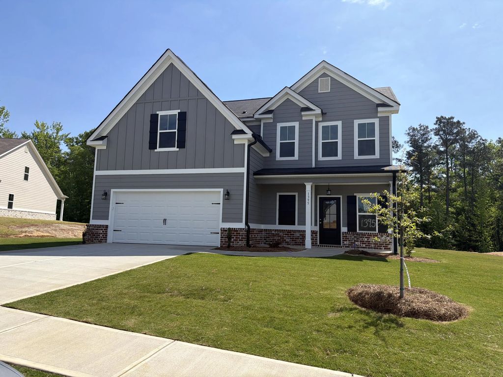 1395 Elias Station Station, McDuffie