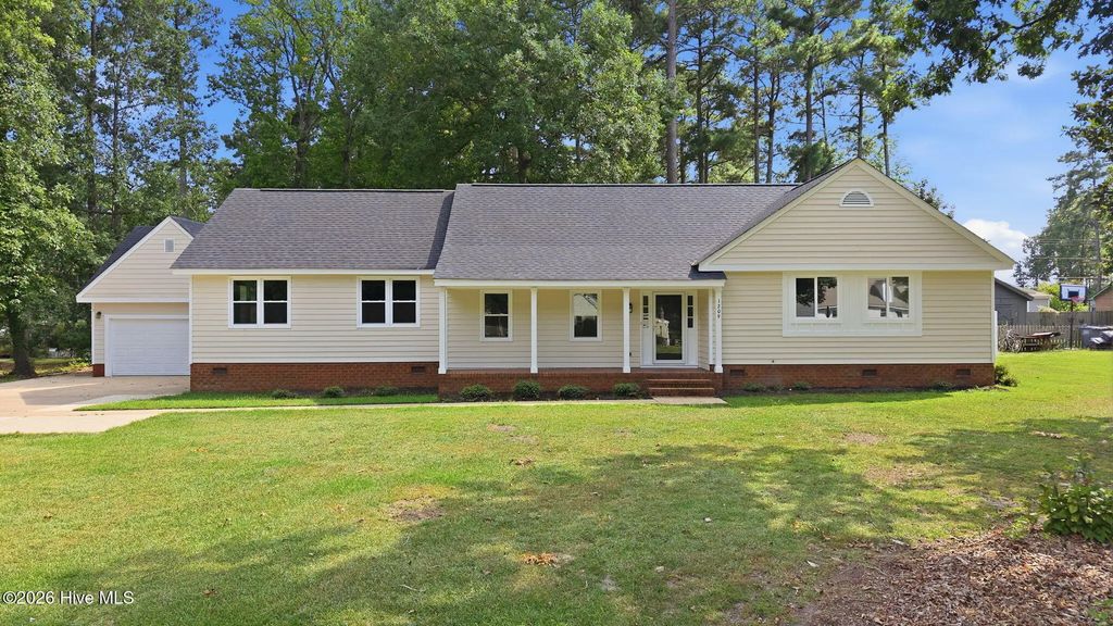 1209 Waterloo Drive, Rocky Mount