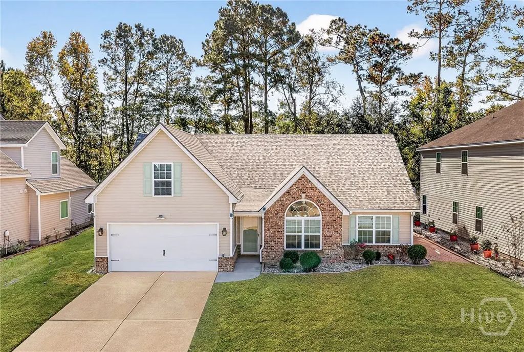 7 Teal Lake Drive, Savannah