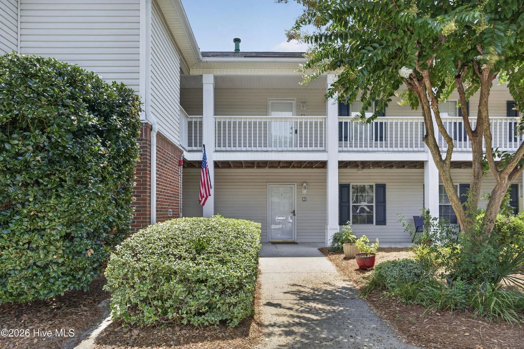 1402 Willoughby Park Court Unit 2, Wilmington