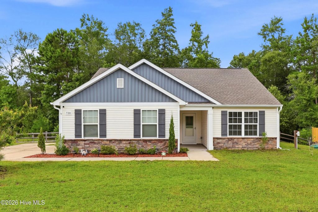 530 Poppleton Drive, Hampstead