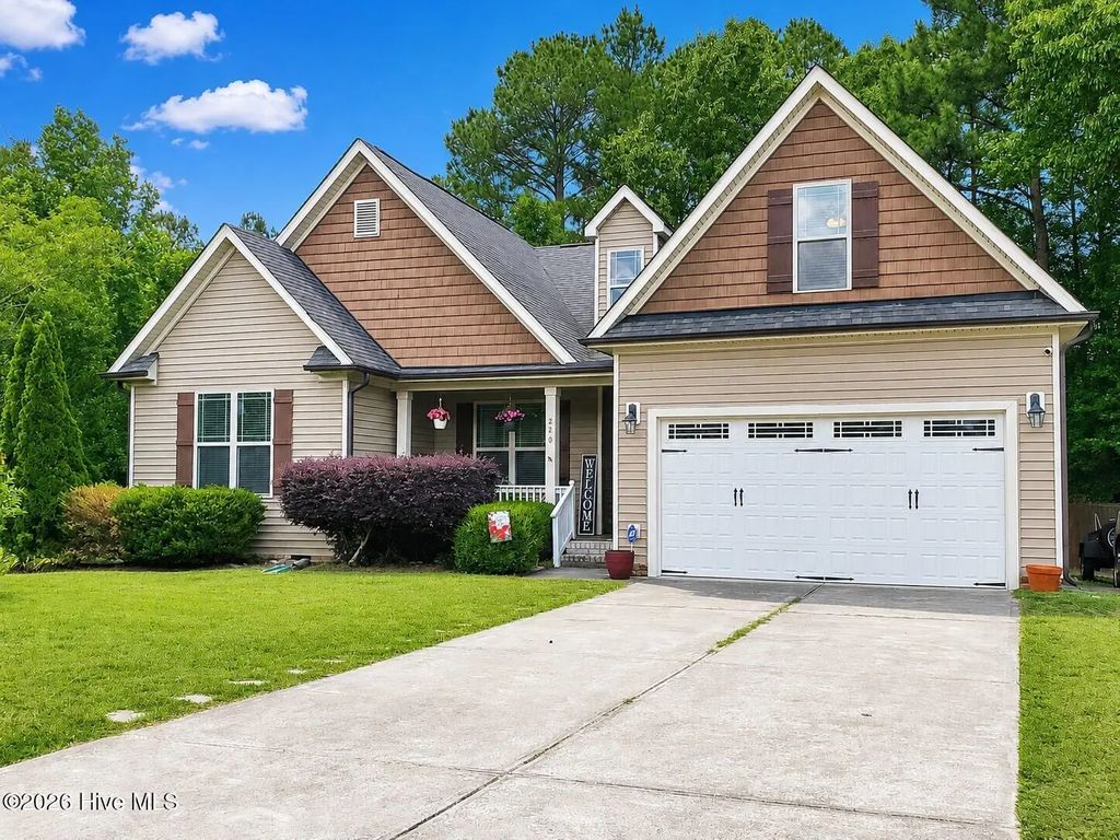 220 Water Oak Way, Louisburg