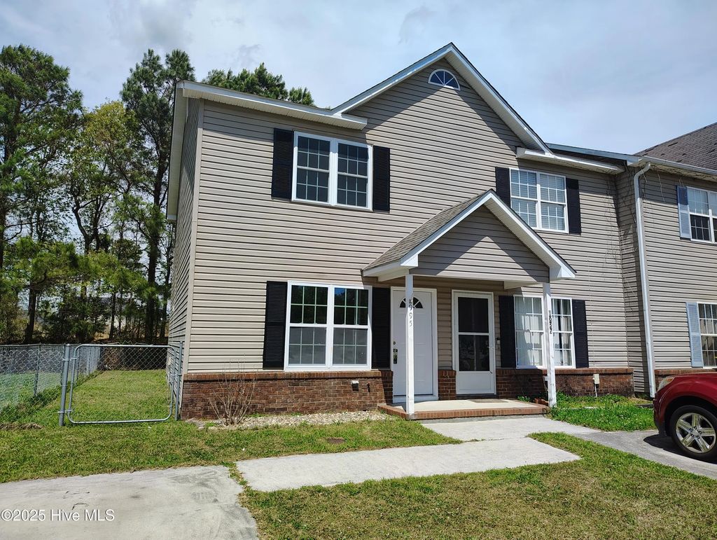 995 W Pueblo Drive, Jacksonville