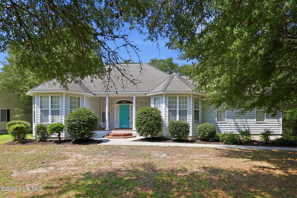 202 Shoreline Drive, Cedar Point
