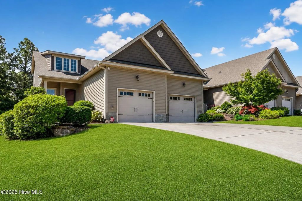 114 Cypress Circle, Southern Pines