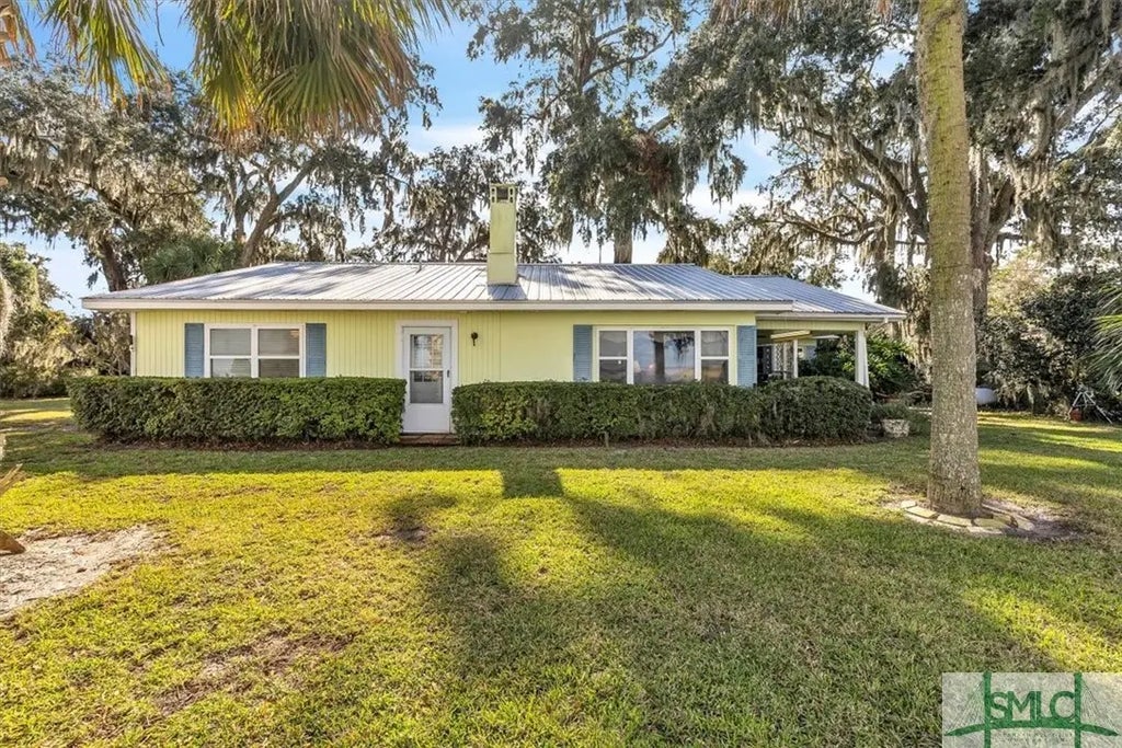 523 Hickory Bluff Drive, 