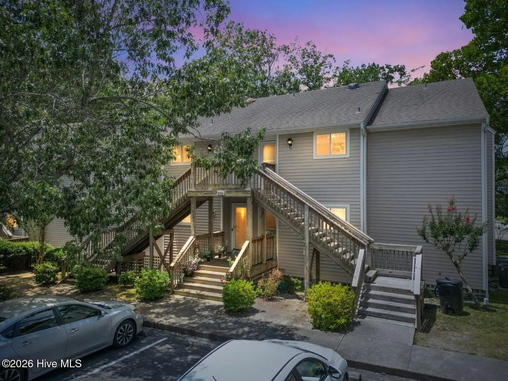 406 Forest Park Road 202, Wilmington