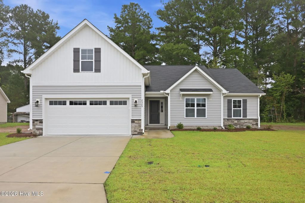 2325 Rhinestone Drive, Winterville