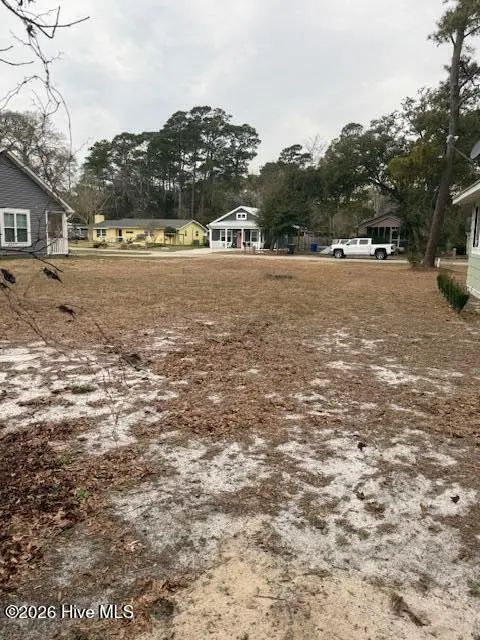 126 Nw 20th Street, Oak Island