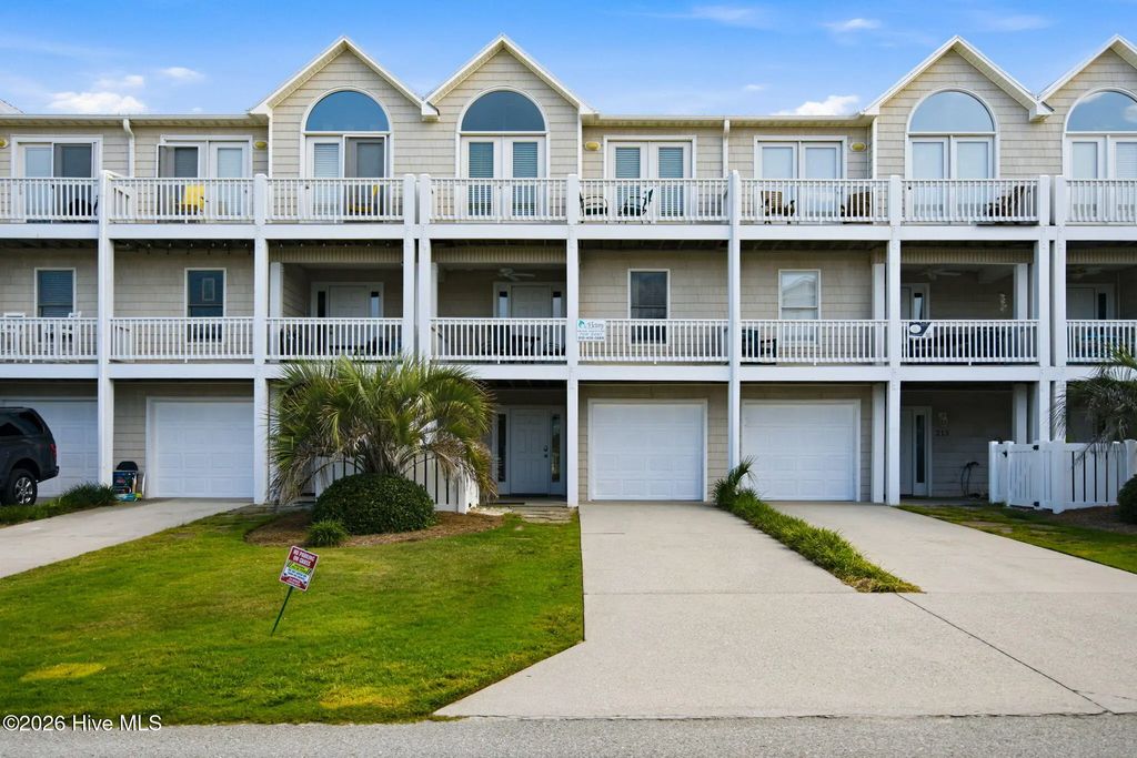 209 N Avenue, Kure Beach