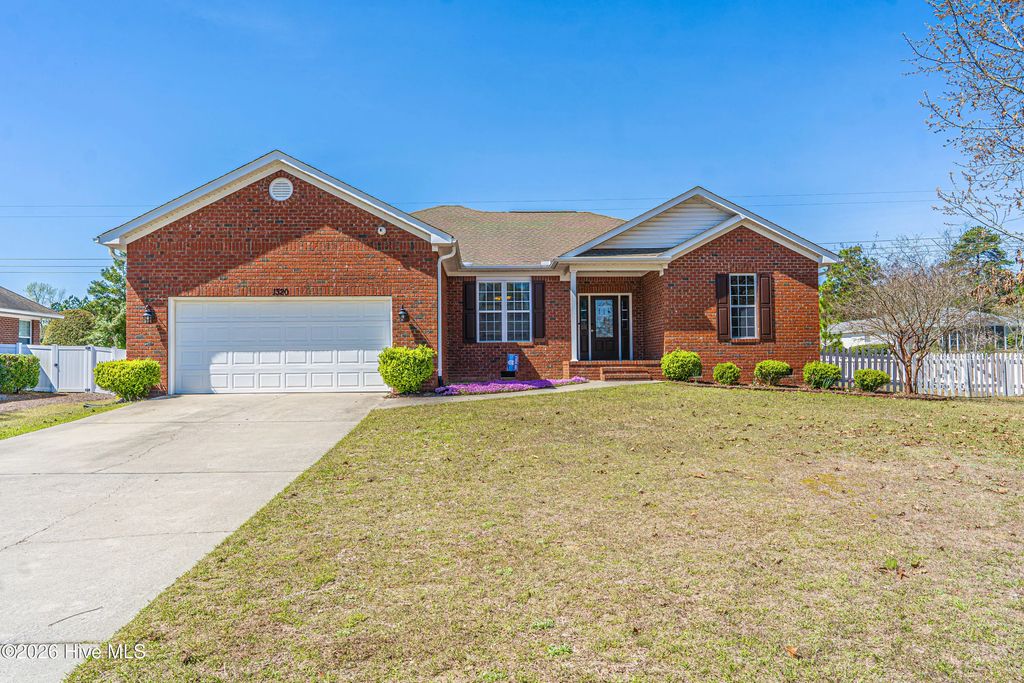 1320 Burning Tree Road, Pinehurst