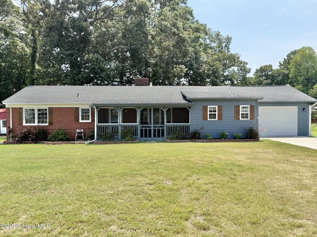 206 Crestwood Drive, Snow Hill