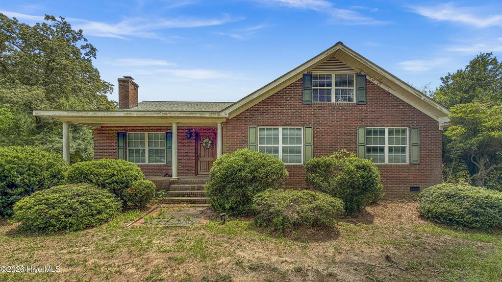 1726 U.s. 701 Highway, Elizabethtown