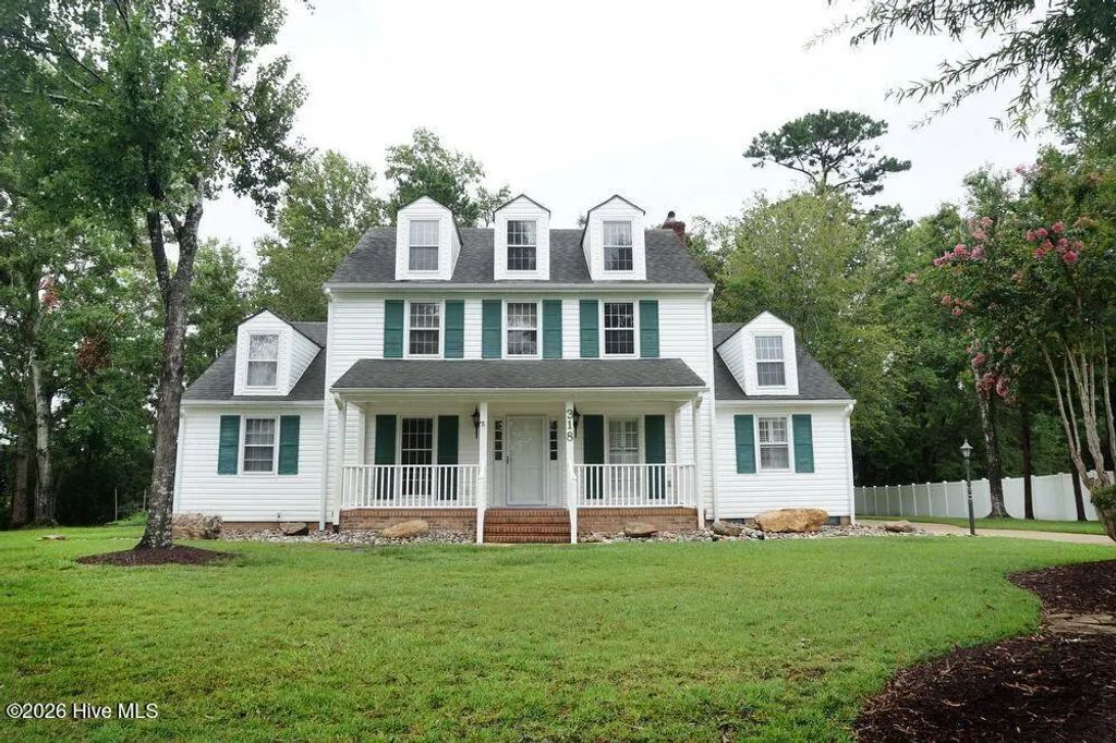 318 Foxhall Court, Wilmington