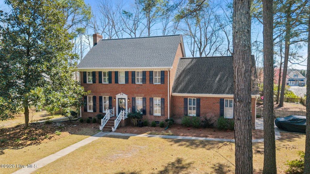 705 Kempton Drive, Greenville