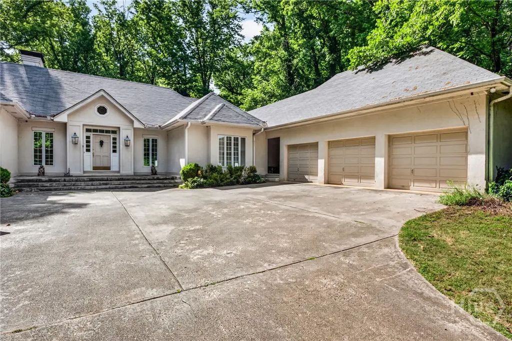 580 Westview Drive, Athens