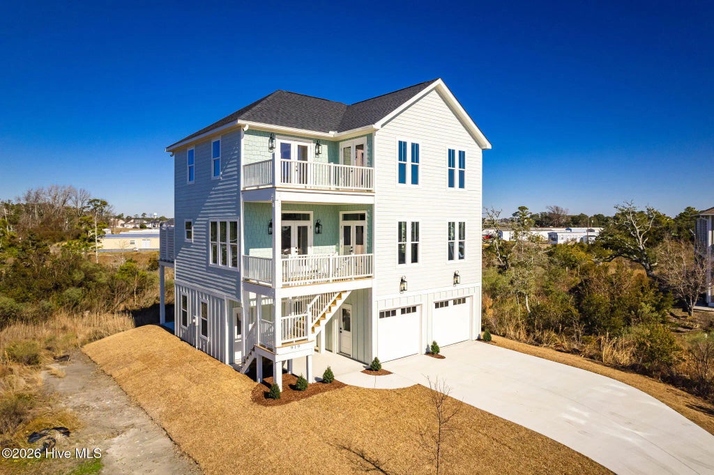919 Calamanda Court, Morehead City
