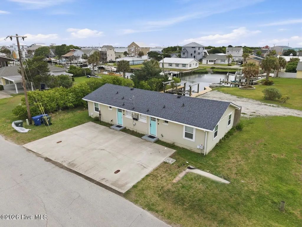 100 E Bogue Sound Drive, Atlantic Beach