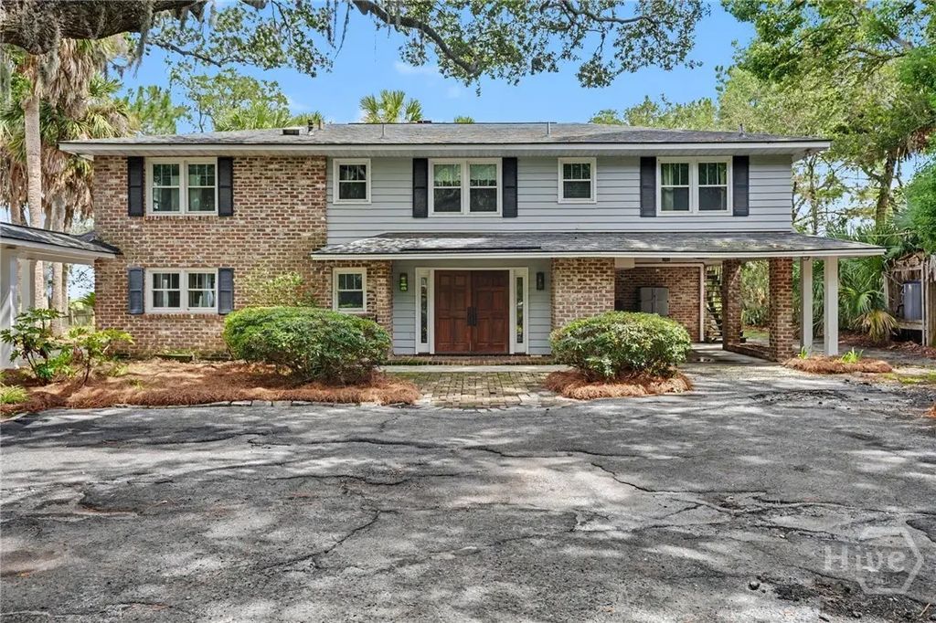 1316 Walthour Road, Savannah