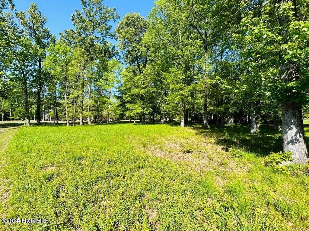 4 Broad River Drive, Hertford