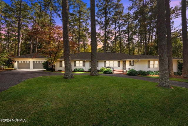 515 S Valley Road, Southern Pines