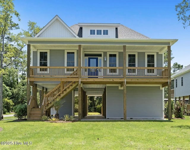 7105 E Yacht Drive, Oak Island
