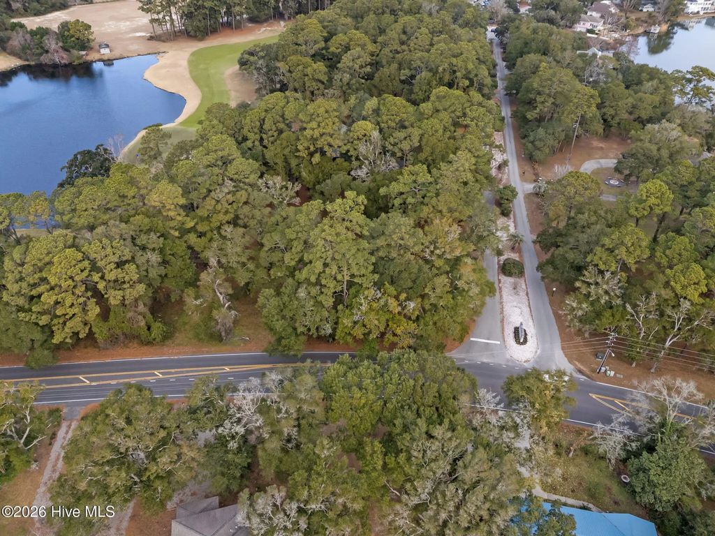 9 Shoreline Drive W, Sunset Beach