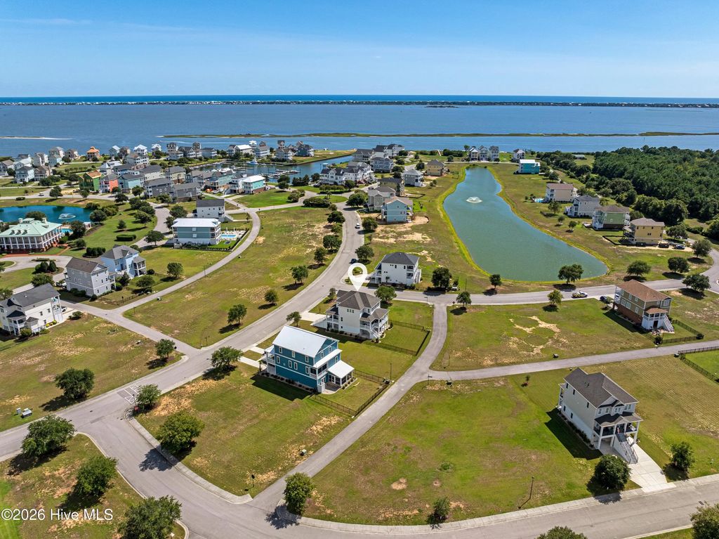 855 Cannonsgate Drive, Newport