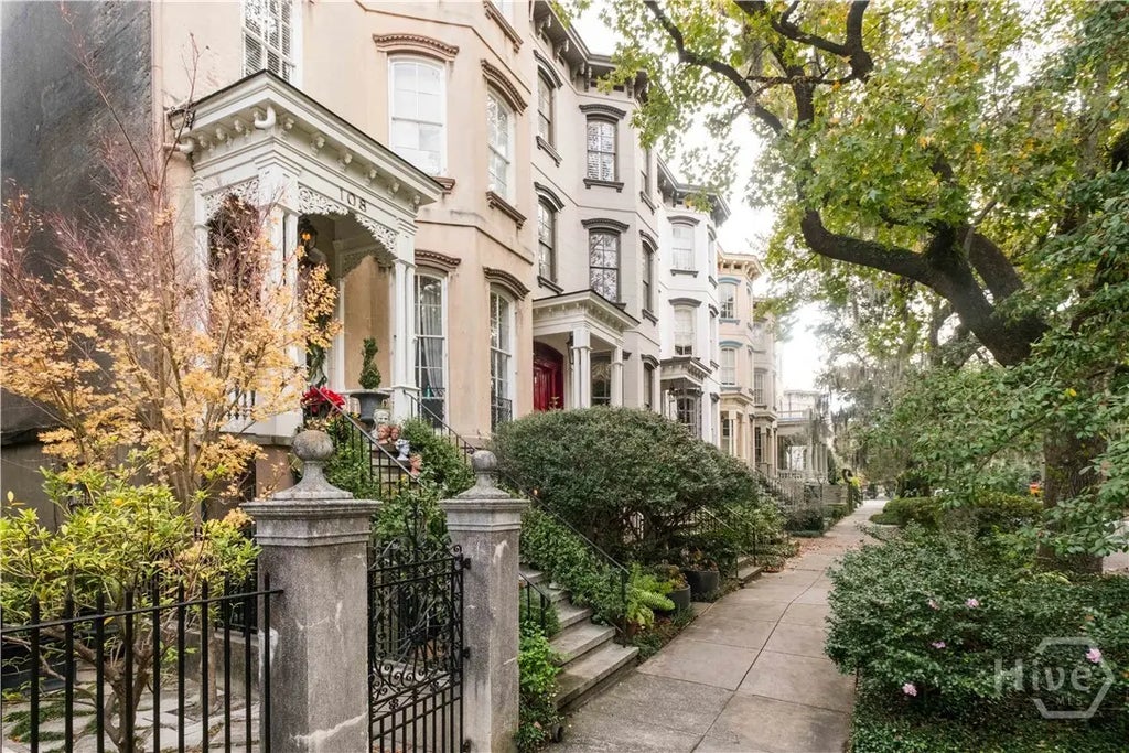 108 E Gaston Street, Savannah