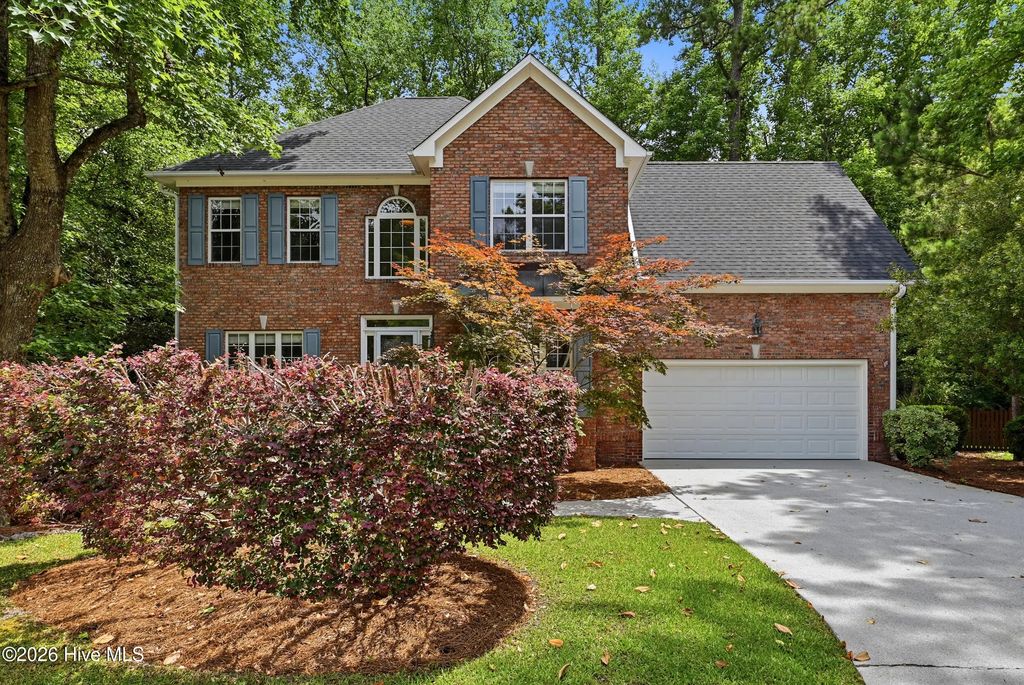 6006 Forest Creek Circle, Wilmington