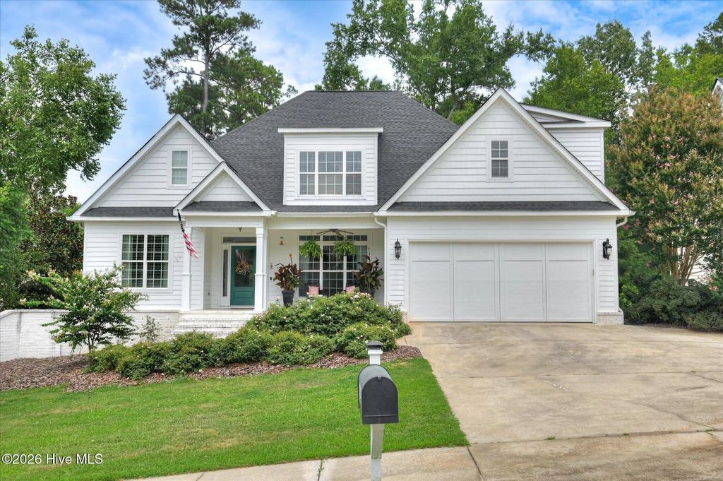 320 Burnhill Avenue, Columbia