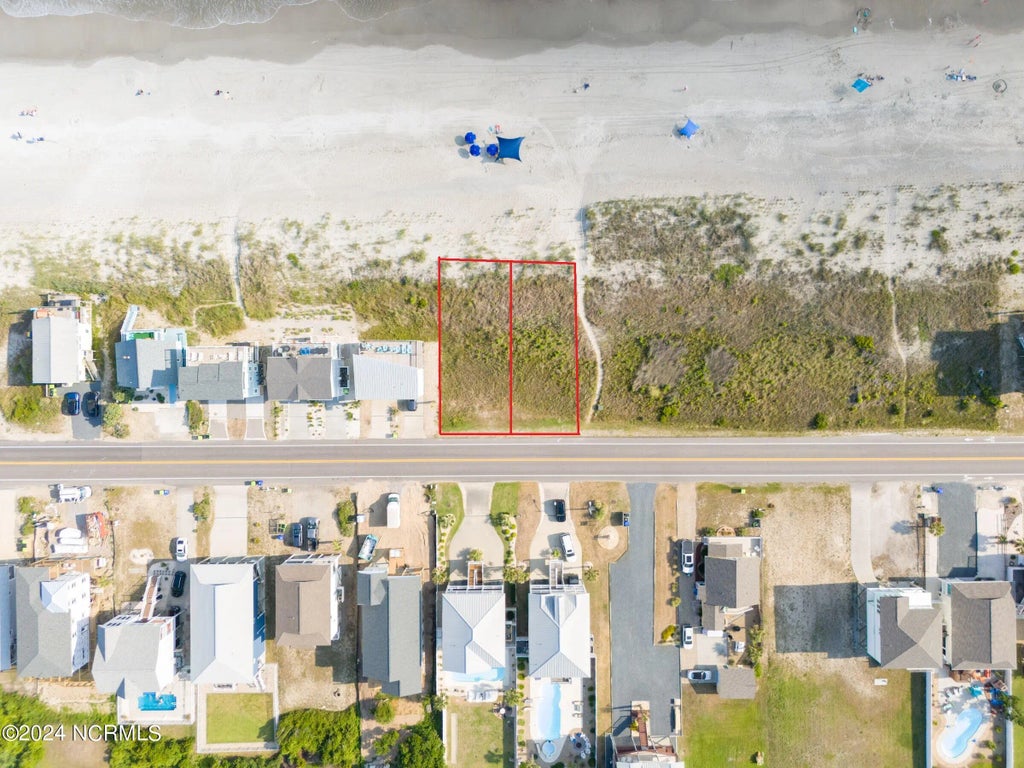 5215-5217 E Beach Drive, Oak Island