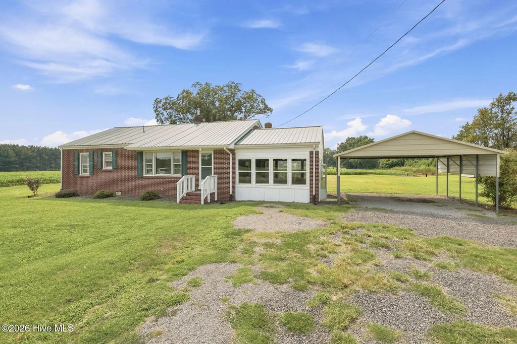 820 Us Highway 13 N, Gates