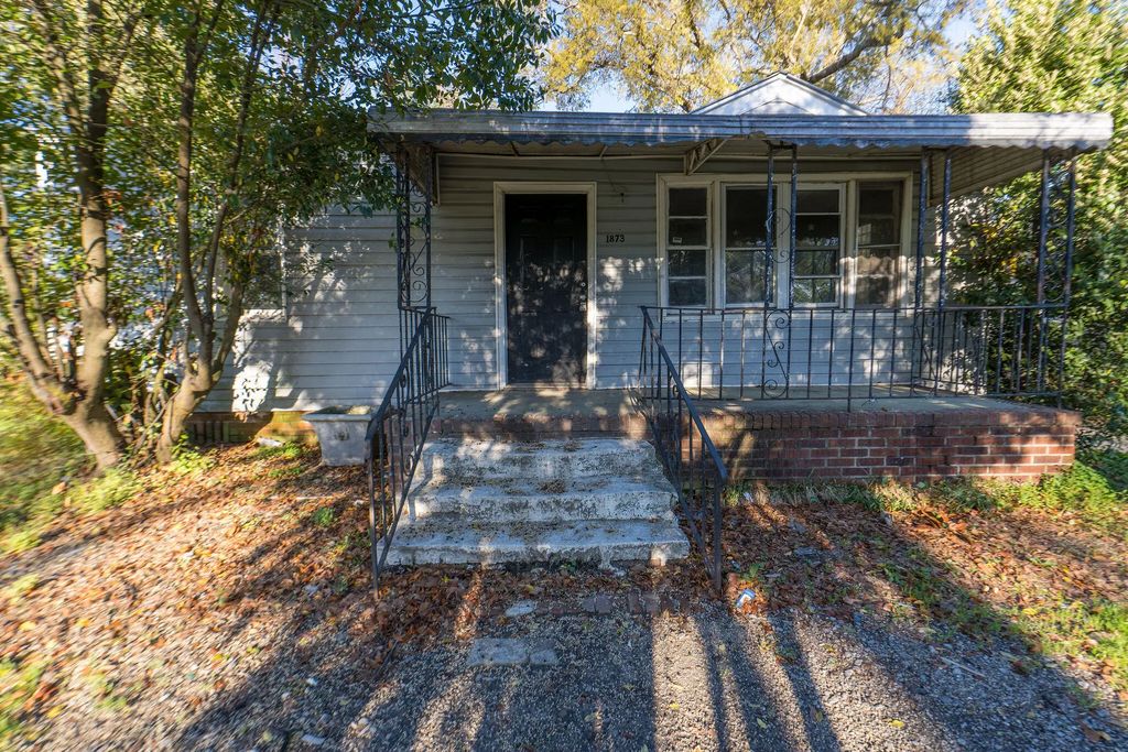 1873 Kissingbower Road, Richmond