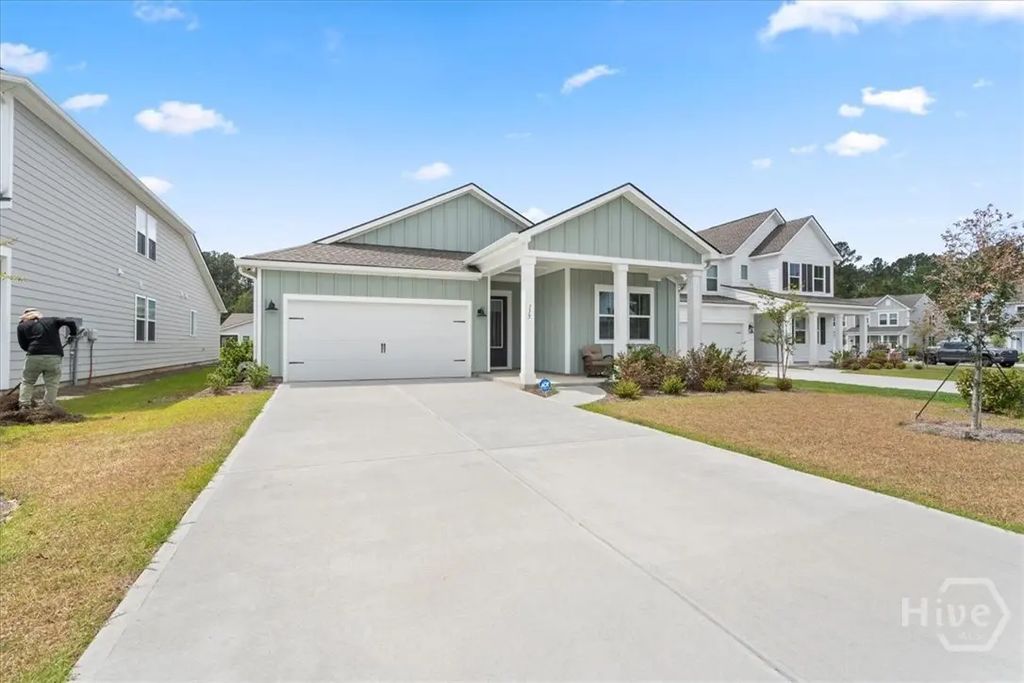 115 Sweetwood Circle, Savannah