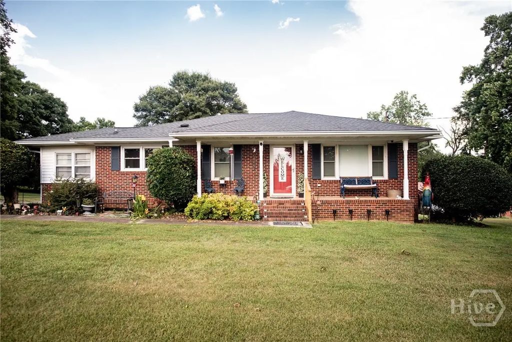 335 Robert Hardeman Road, Winterville
