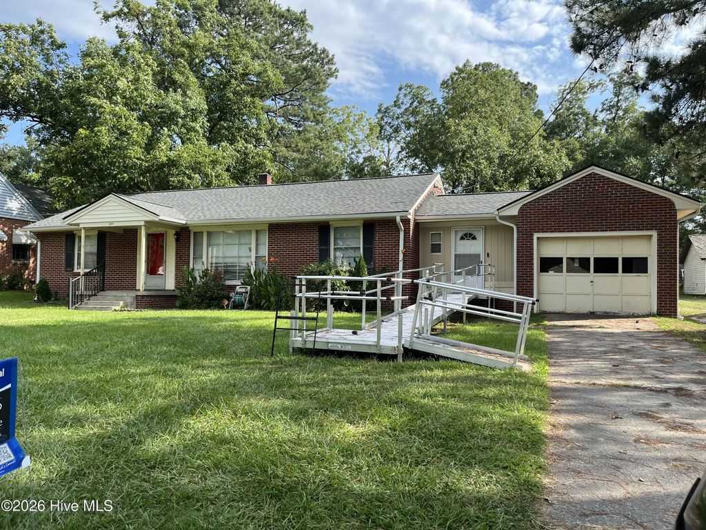 1219 W Thomas Street, Rocky Mount