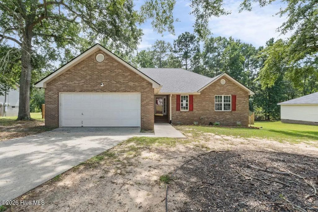 107 Oakwood Drive, Columbia