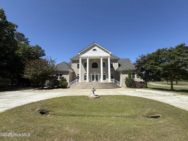 161 Standard Bred Way, Hertford