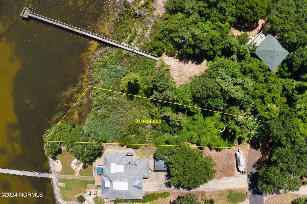 443 Kitty Hawk Bay Drive, Kill Devil Hills