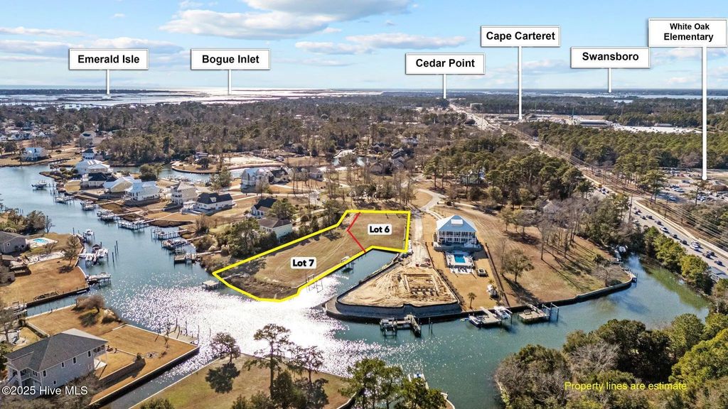 113 Cape Point Boulevard, Cape Carteret