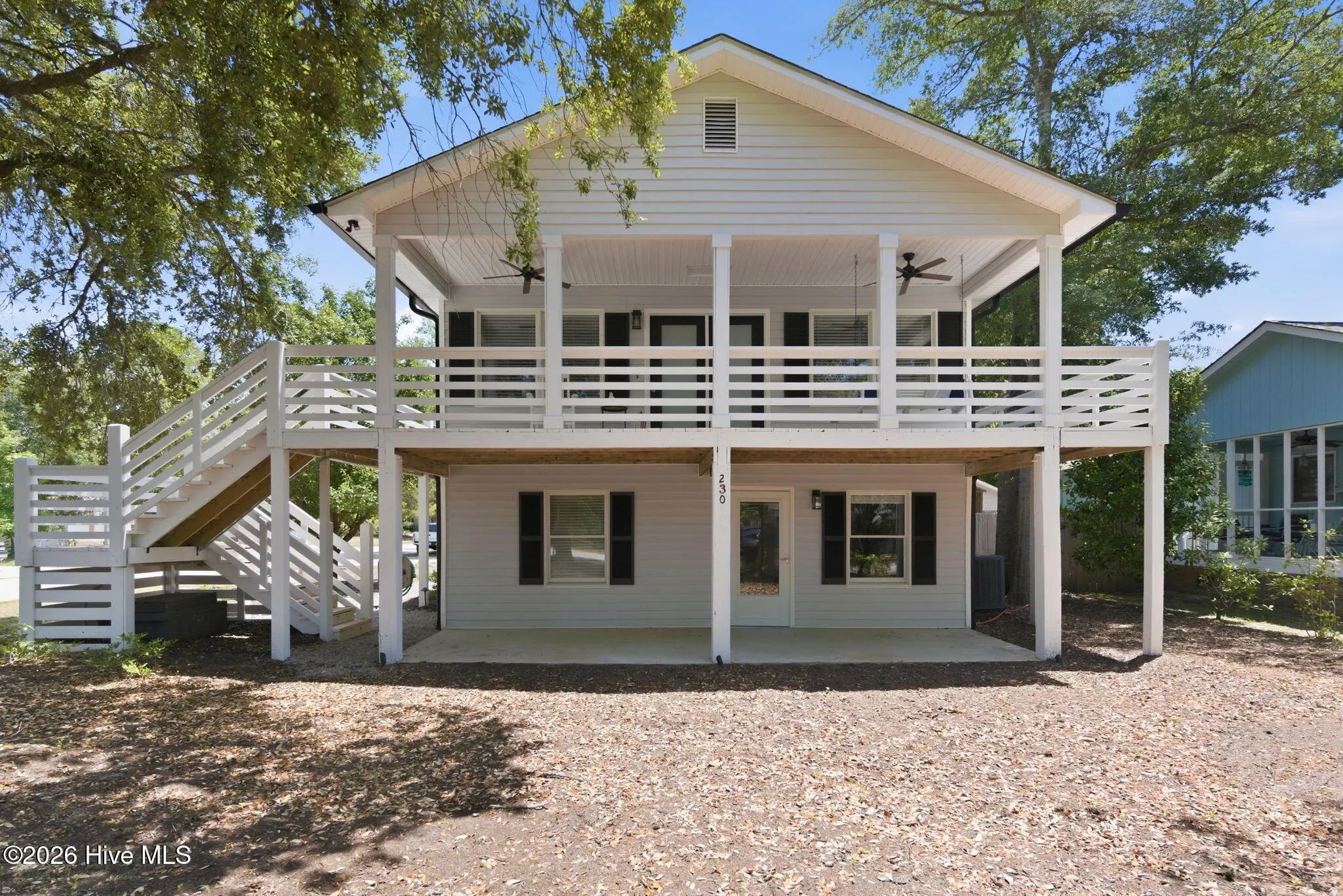 230 Ne 45th Street, Oak Island
